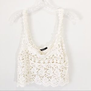 Anthropologie Dulcie  white crochet cropped top